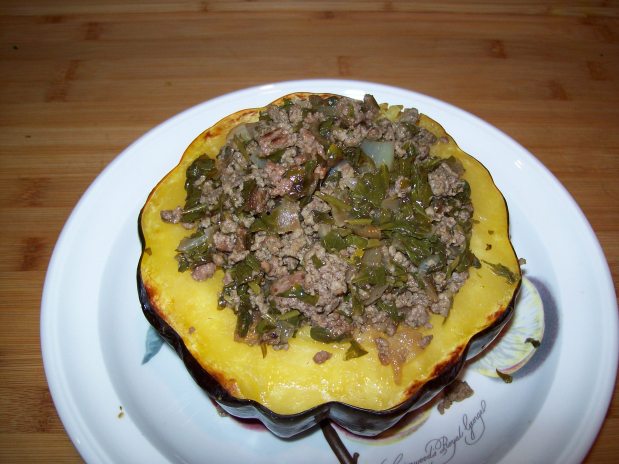 Acorn Squash with Ground Lamb and&nbsp;Kale