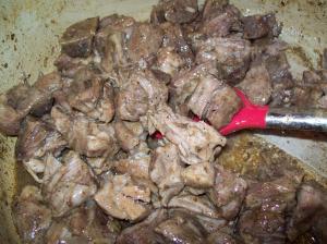 fold meat back into sauce