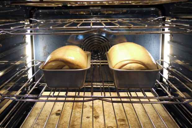 Why So Many Recipes Call for a 350-Degree&nbsp;Oven