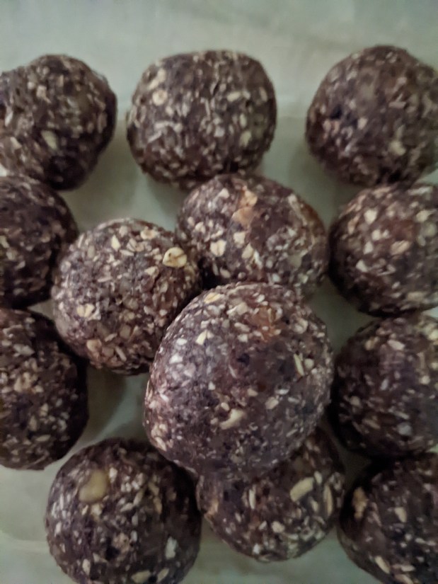 Blueberry Walnut Energy&nbsp;Balls